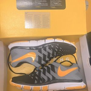 Nike Free Trainer 5.0 Livestrong Size 11, worn 2 times